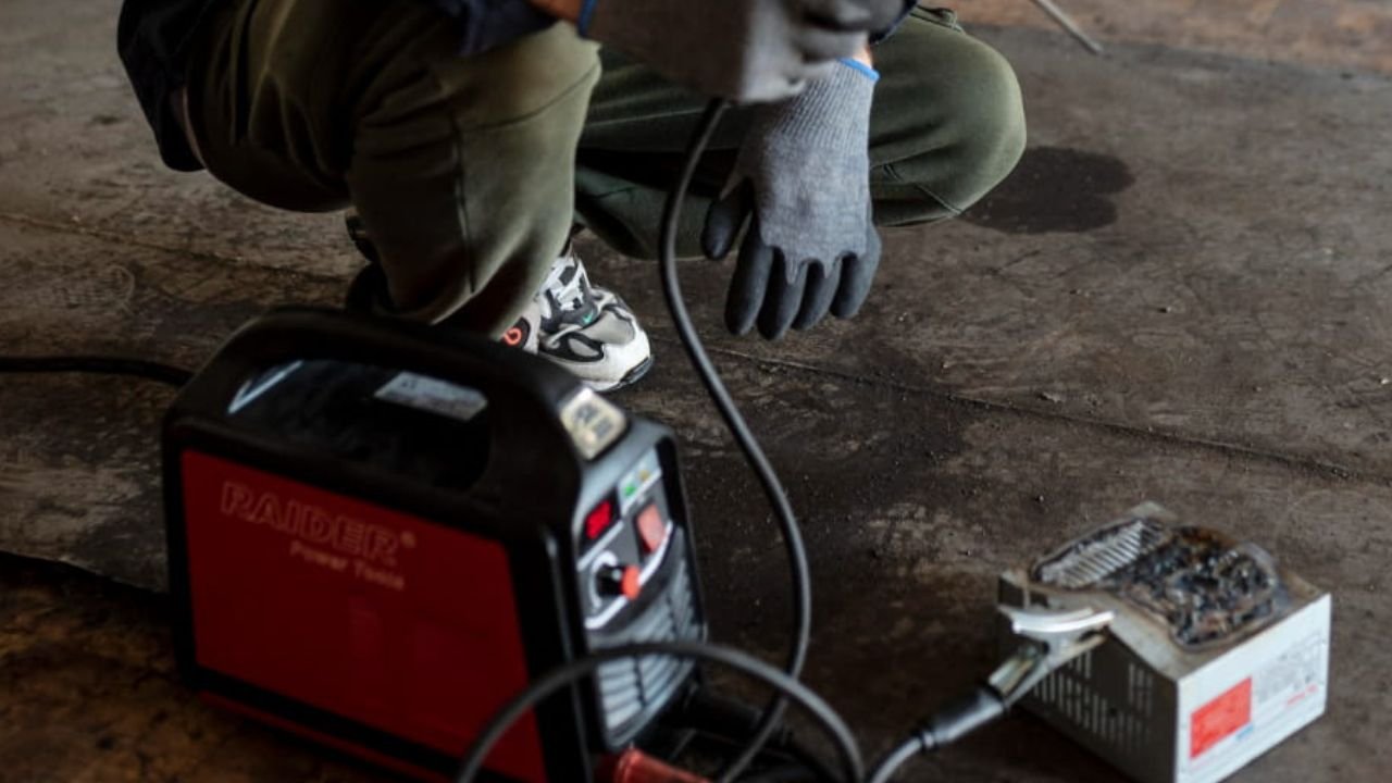 Poste à souder Parkside fil fourré